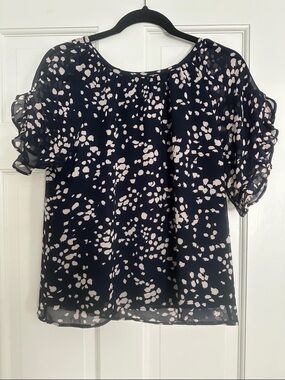 Madewell Navy Blouse with Blush Spot Print and Ruffled Short Sleeves